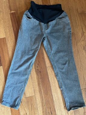 Old Navy Maternity Boyfriend Jeans